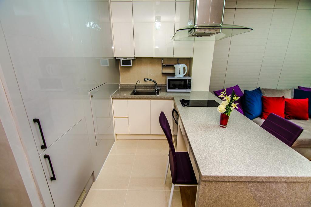 Highvill Deluxe Apartments アスターナ エクステリア 写真